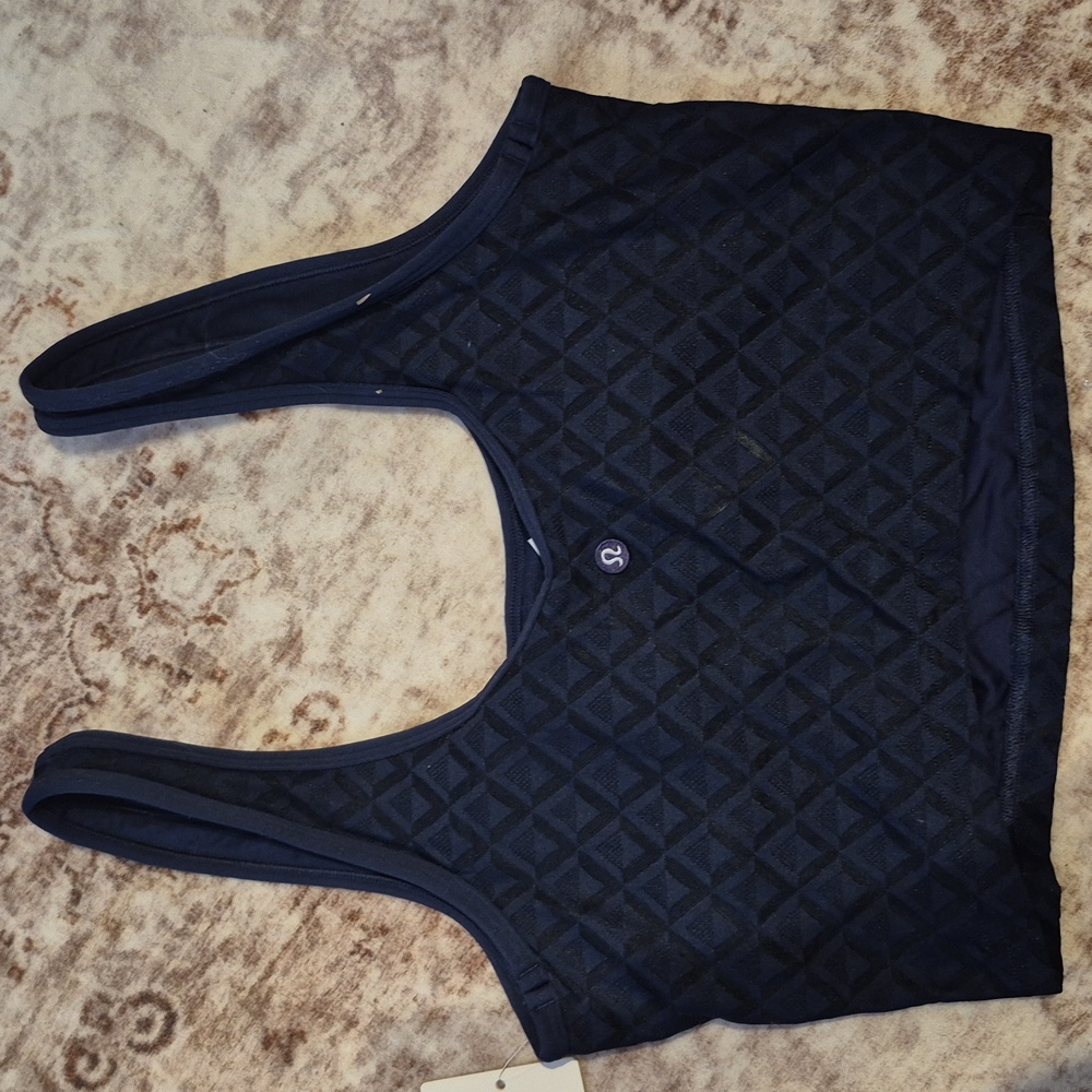 Lululemon Texture Mesh Tank Top - Picture 3 of 6